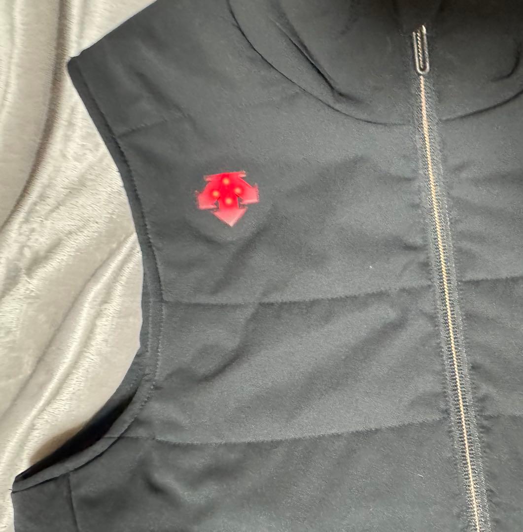 デサントモバイルサーモゴルフベスト