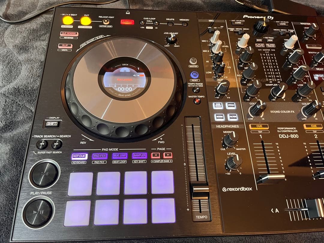 Pioneer DJ DDJ-800 コントローラー