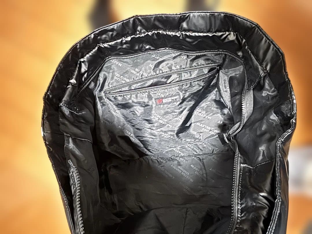 MASTER BUNNY EDITION ロッカーバッグ