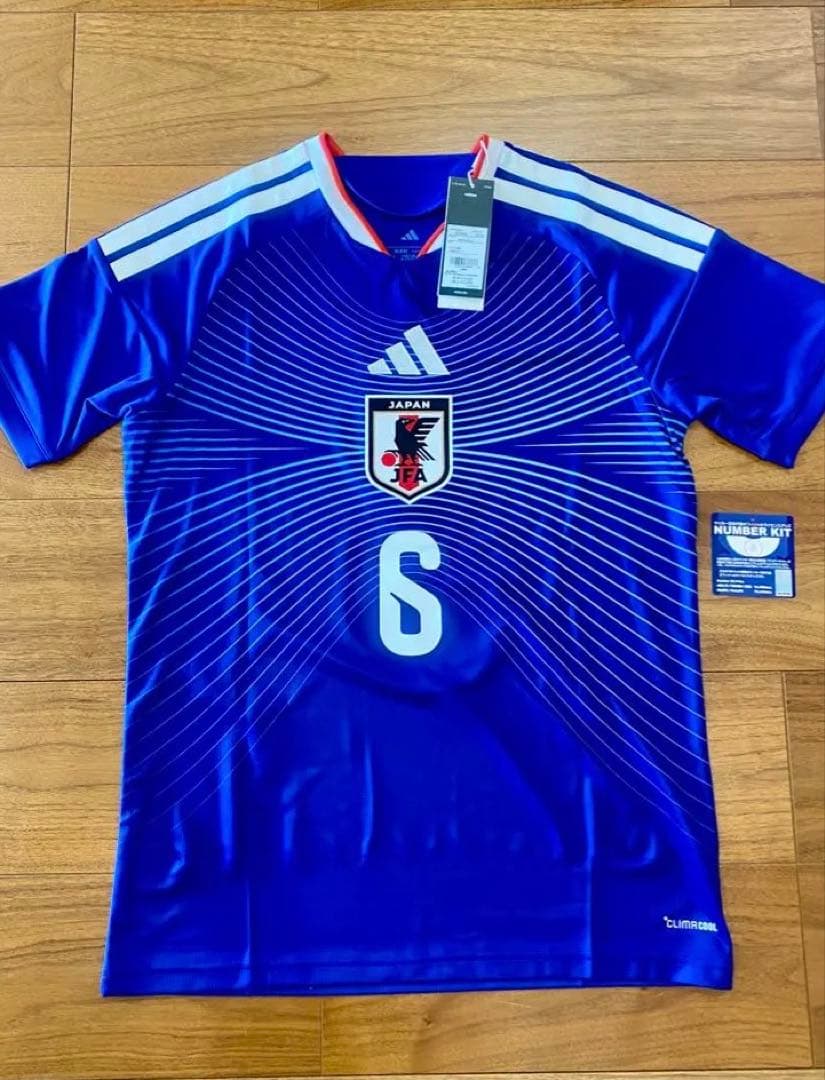 サッカー日本代表2026ユニフォーム 遠藤航 ６　正規品オフィシャルショップ購入