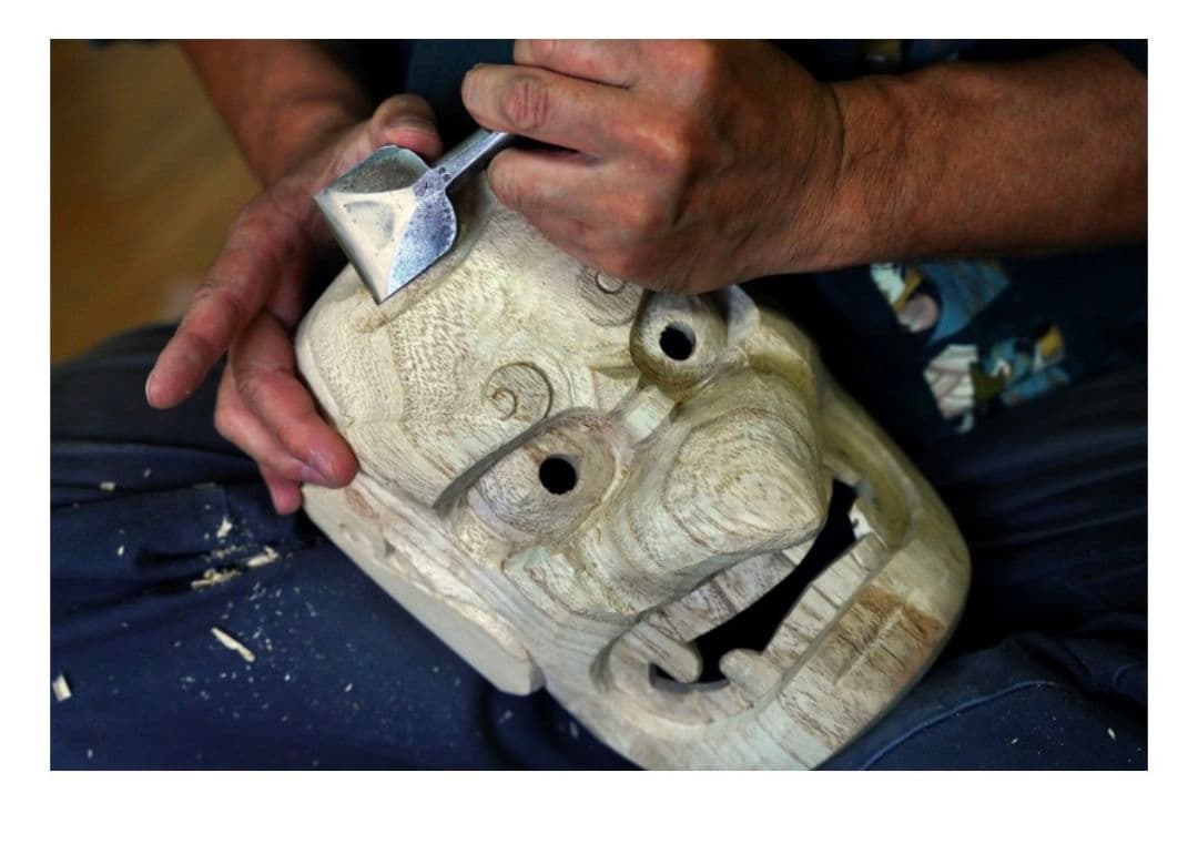 木製 神楽面 鬼面と笑顔の面