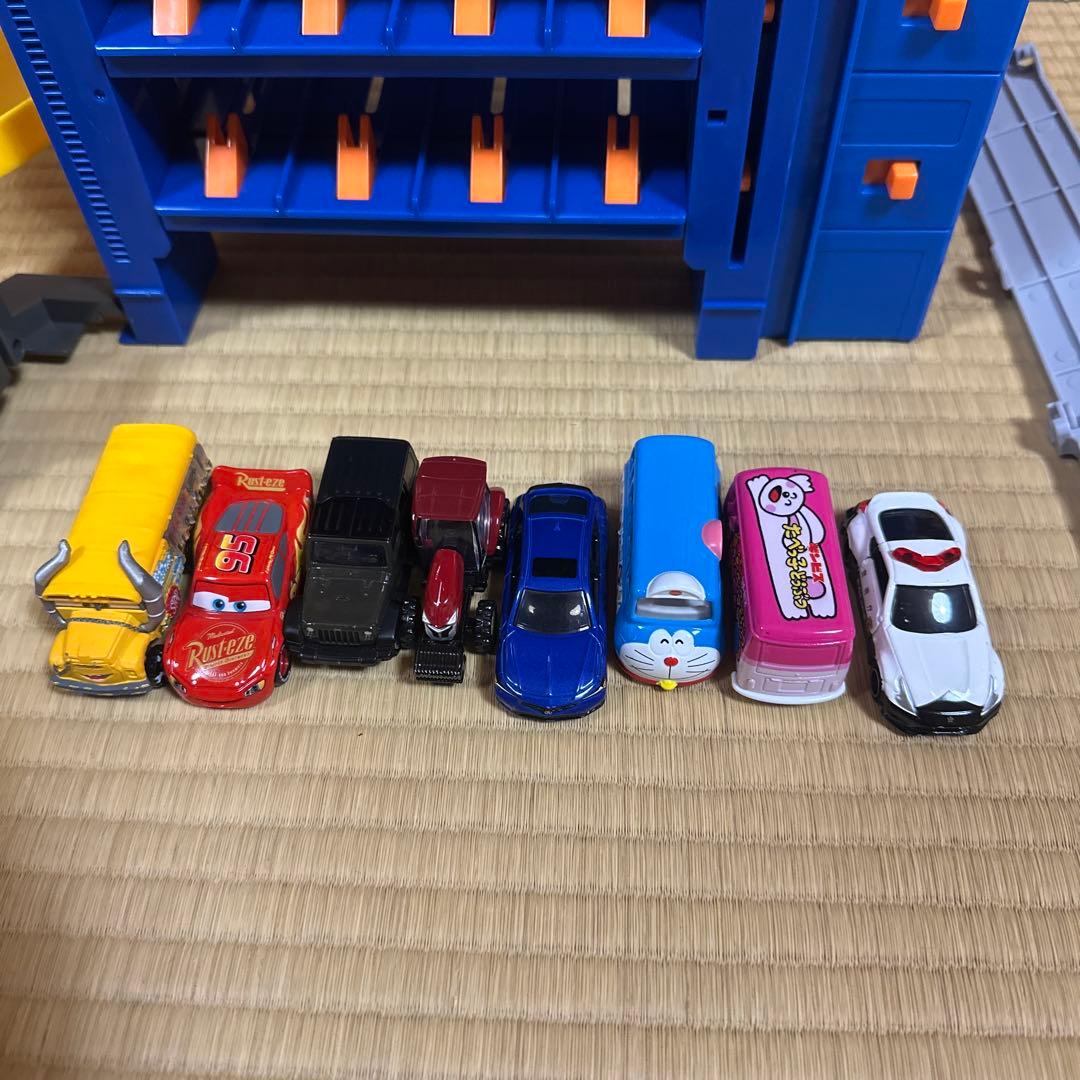 スライダーパーキング50 トミカ付き