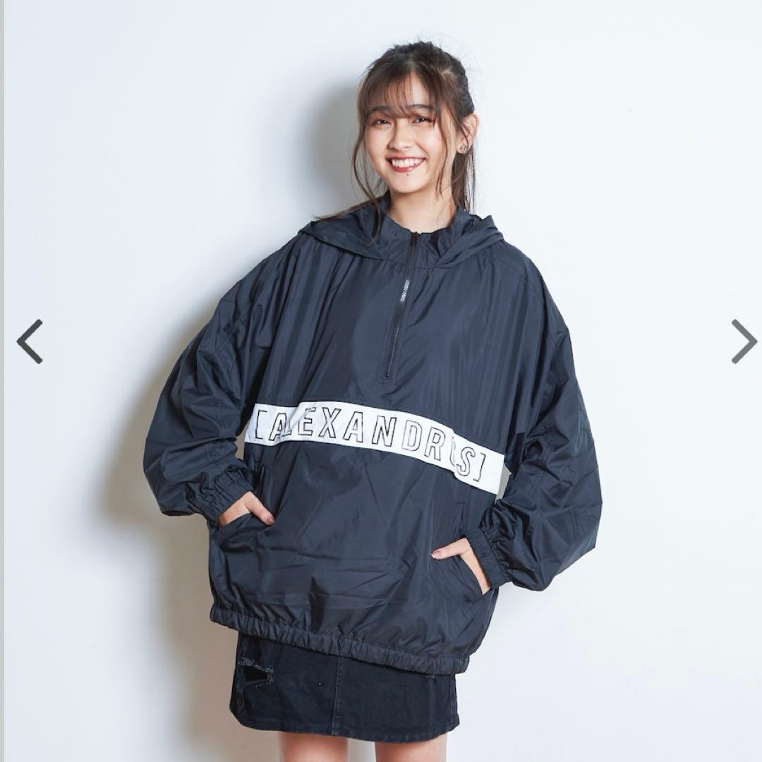 【新品】ナイロンパーカー VIP PARTY 2018