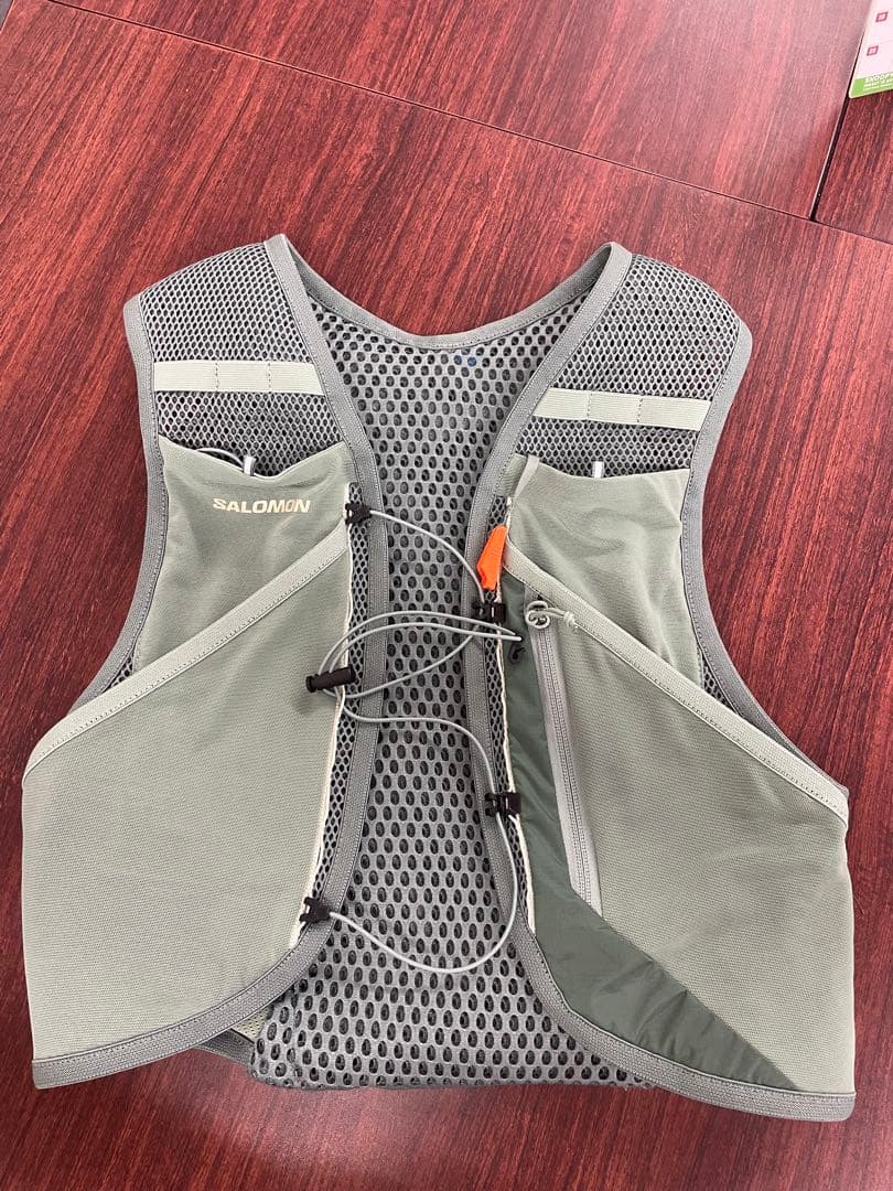 サロモン SALOMON アクティブスキン 4 （フラスク付）4L Mサイズ