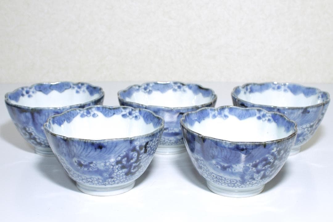 江戸中期 古伊万里 蕎麦猪口 五客揃 [繋ぎ亀甲・鳳凰文]