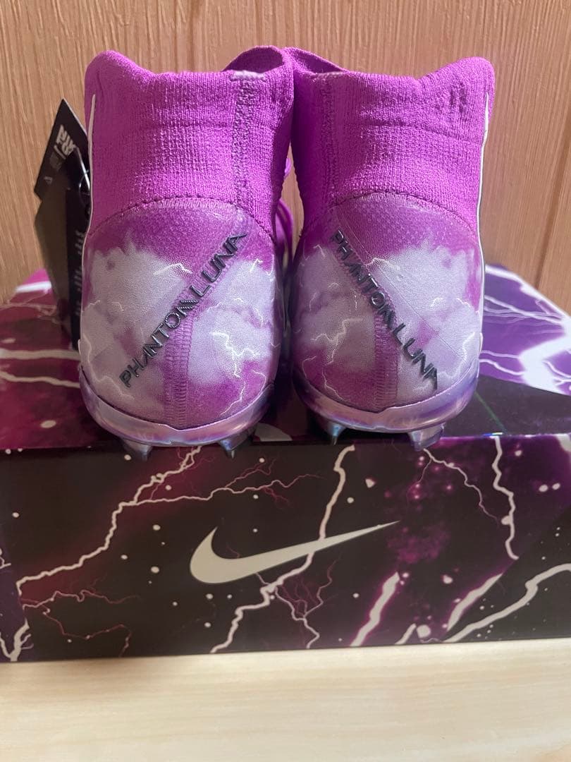 Nike Phantom Luna サッカーシューズ 限定カラー