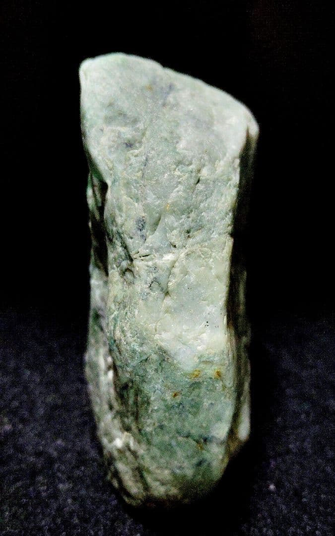 ★翡翠原石★糸魚川硬玉【大所川・転石・川ズレ・ウブ341ｇ】