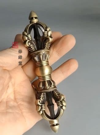 【修縁堂】密教法具 金剛杵 真鍮製 九鈷杵 仏教法具