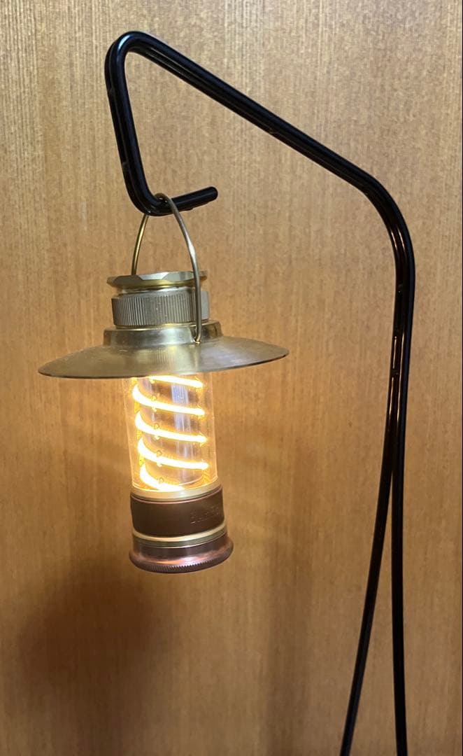 ベアボーンズ リビング　エジソン ライトスティック　真鍮シェード付き　②