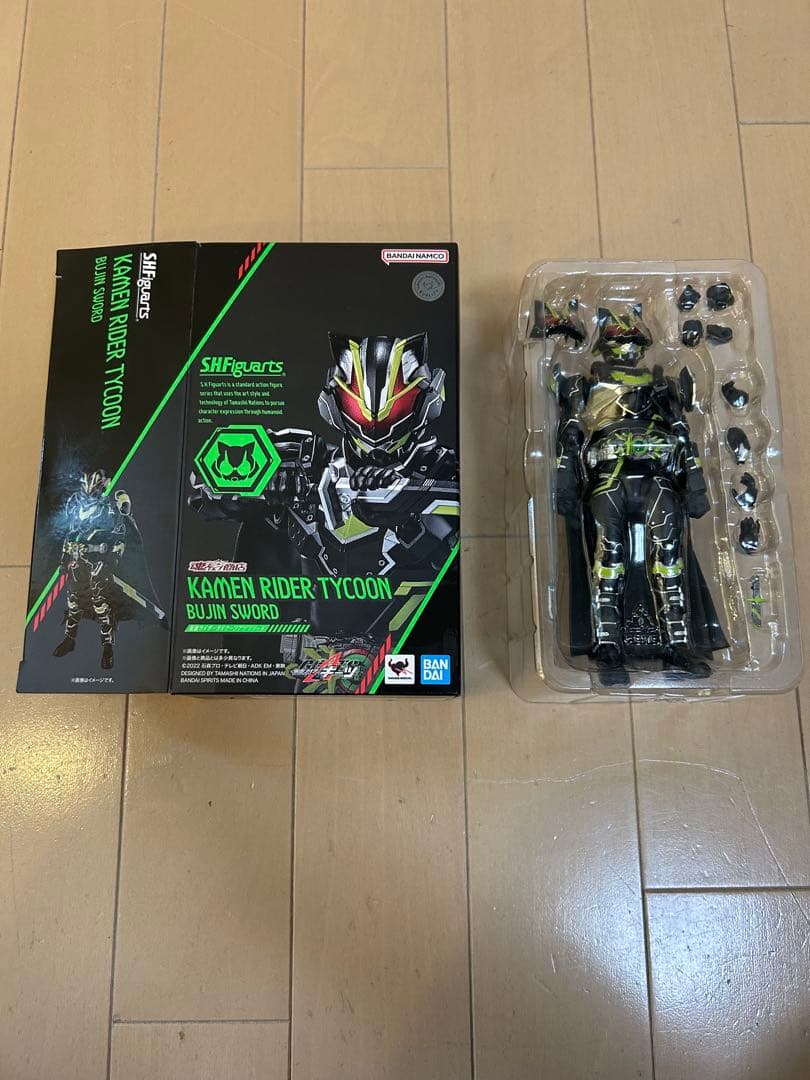 S.H.Figuarts 仮面ライダータイクーン　ブジンソード