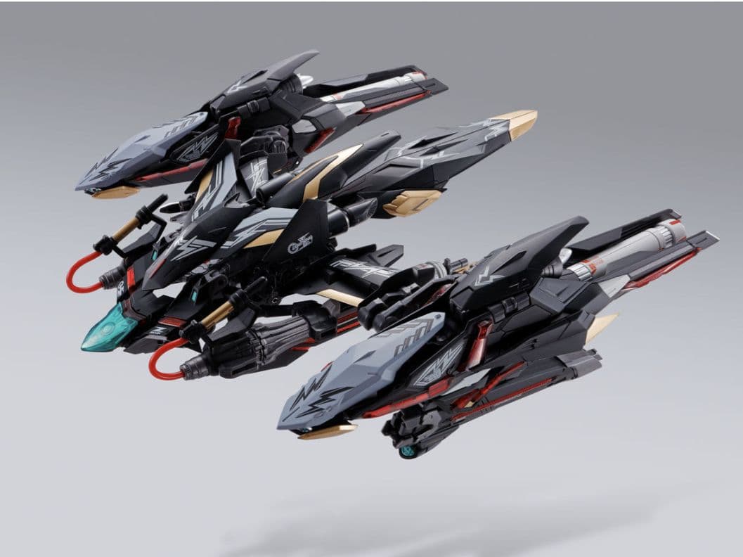 メタルビルド ガンダムアストレイゴールドフレーム & ライトニングストライカー