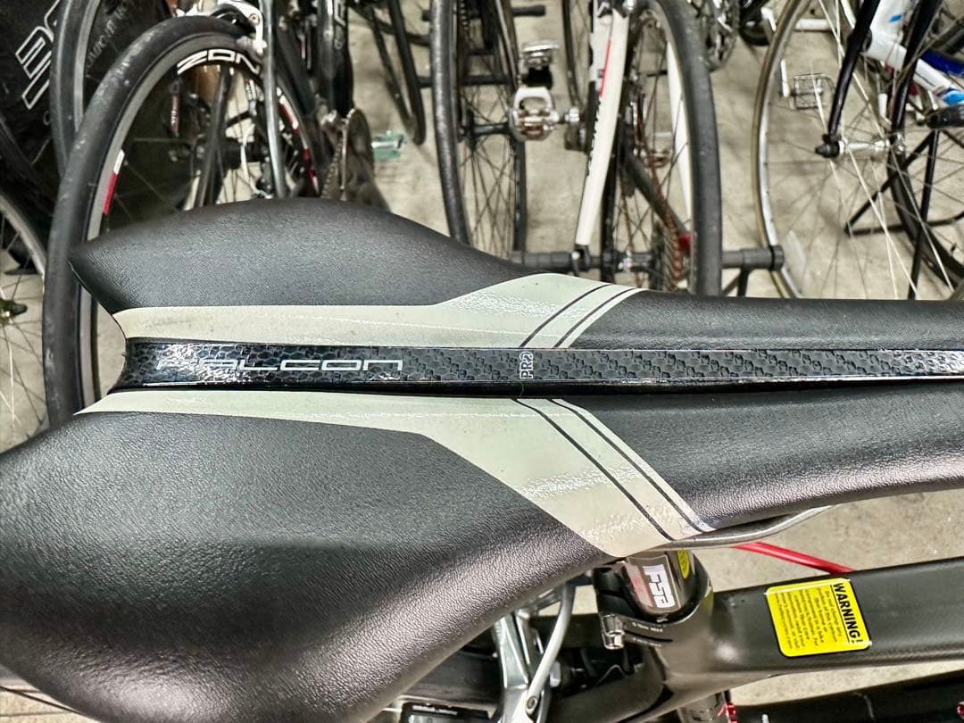 フルカーボン激レア車フェルト FELT Z1基本分解発送送料無料！完成車配送も！