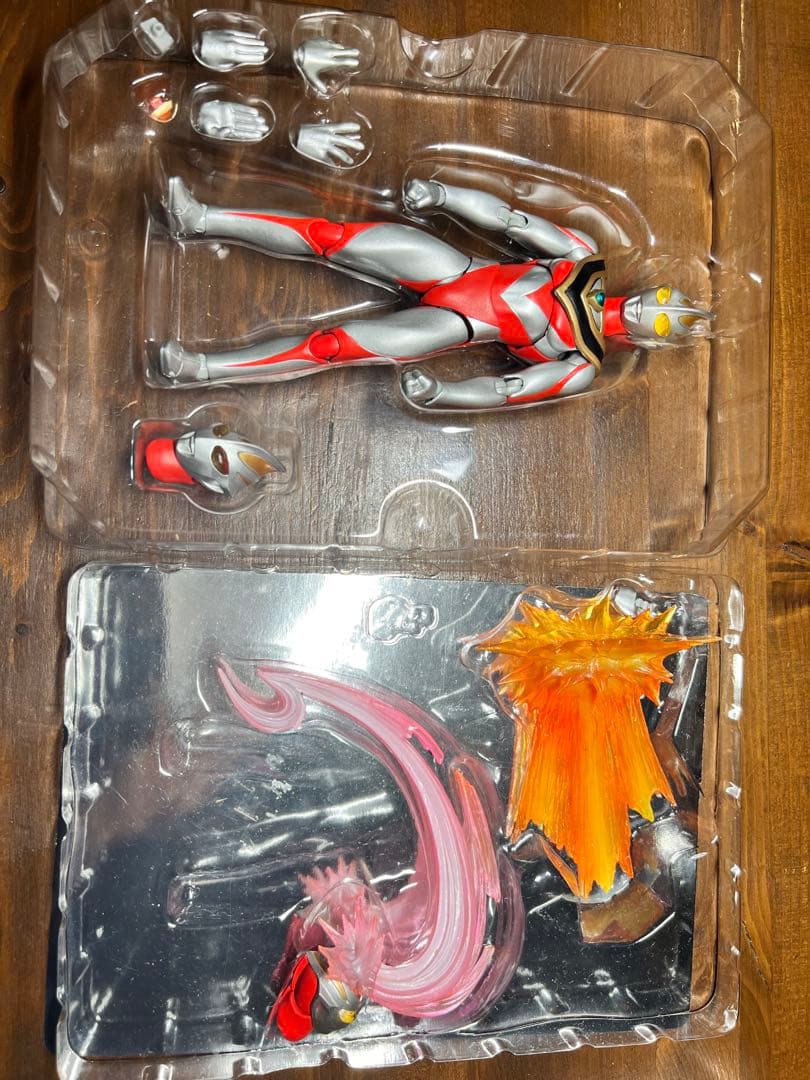 ウルトラアクト セット　カイザーベリアル ウルトラマンティガ　特典付き