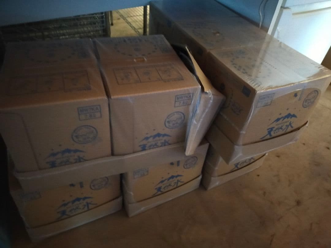 天然水ウォーターサーバー詰め替え用7.8ℓ 14ケス まとめ