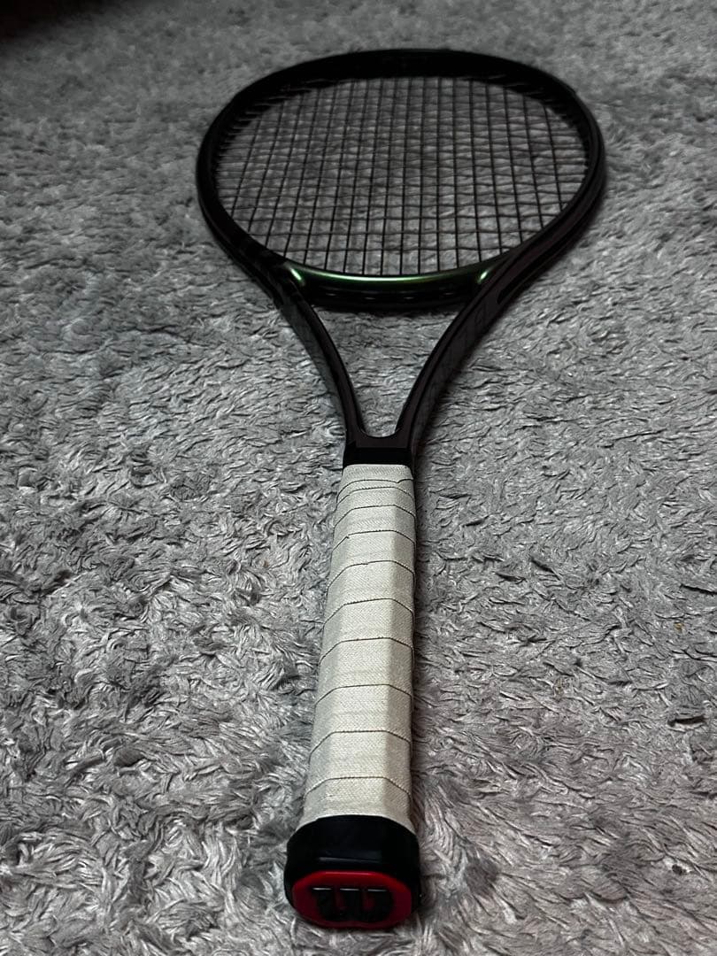 Wilson Blade V8 98 テニスラケット