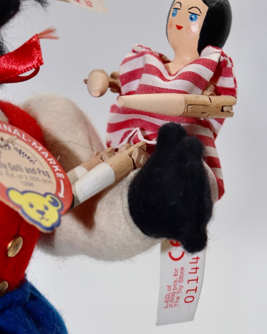 Steiff THE TOY STOREオリジナルGolli Girl 22cm