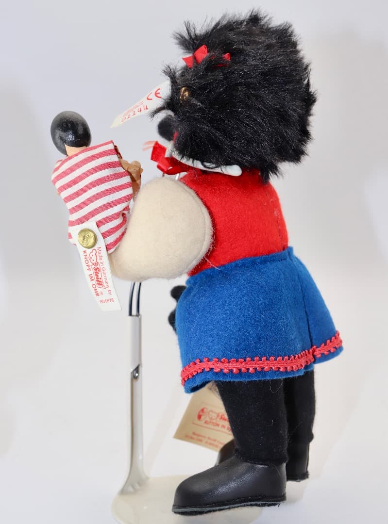 Steiff THE TOY STOREオリジナルGolli Girl 22cm