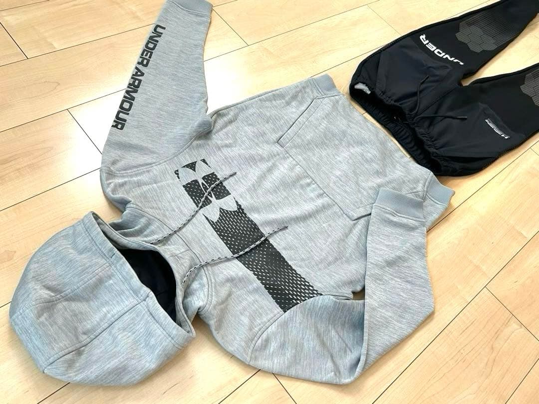 UNDER ARMOUR アンダーアーマー　ジャージ上下セット　セットアップ　S