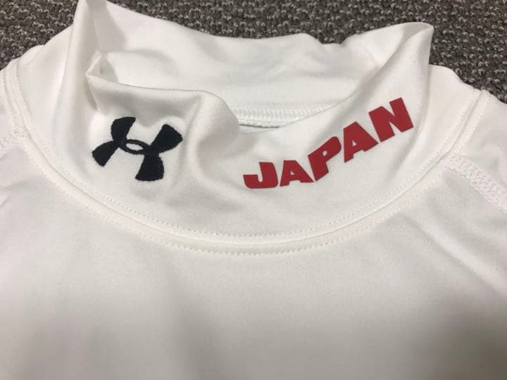 アメフト 日本代表 アンダーシャツ（アンダーアーマー XL）新品未使用