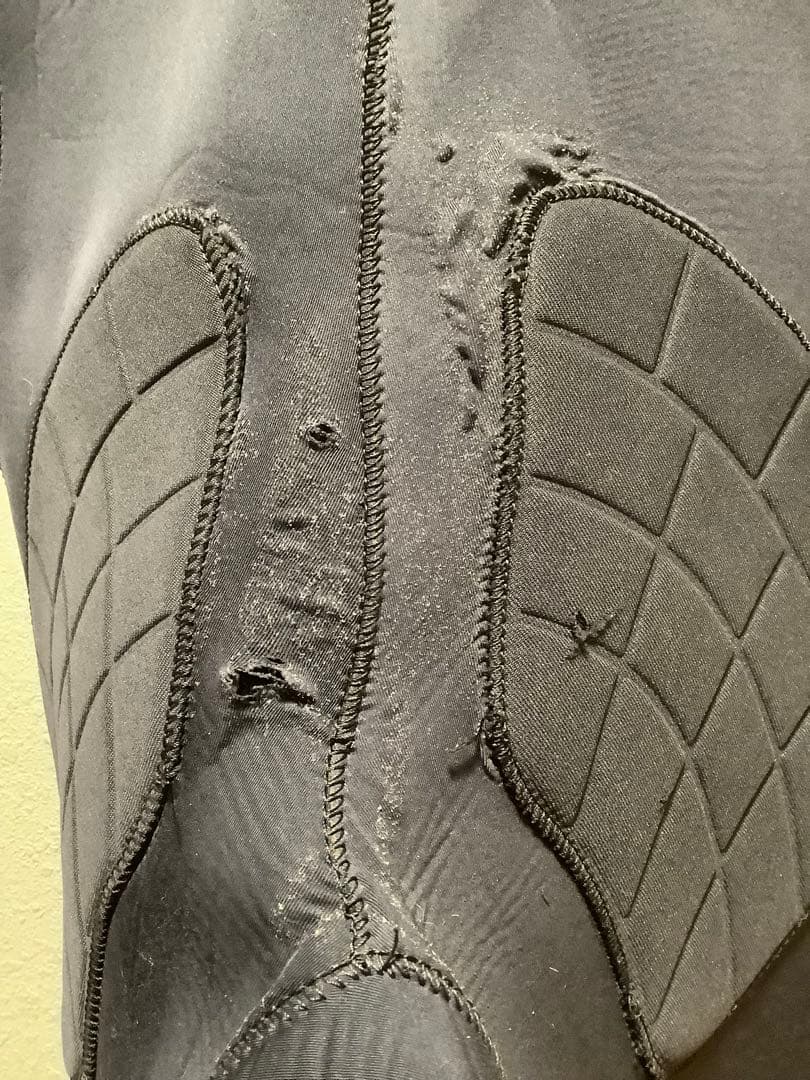 リバレイ　ウェットスーツ Mサイズ　グレー