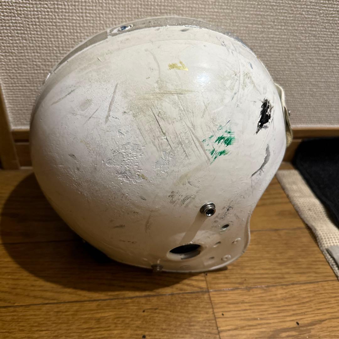 アメリカンフットボールのヘルメット