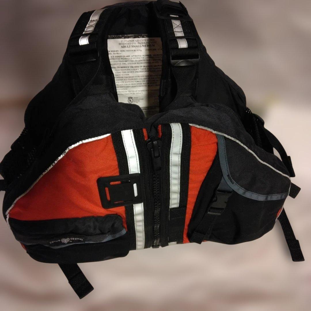 パタゴニアリズム　M 反射材付きライフジャケット 黒/オレンジ