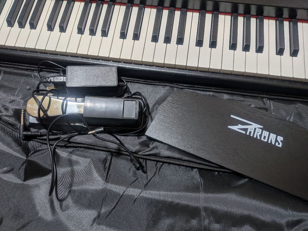 zhruns 88鍵 電子キーボード【持ち運び用ケース同梱】
