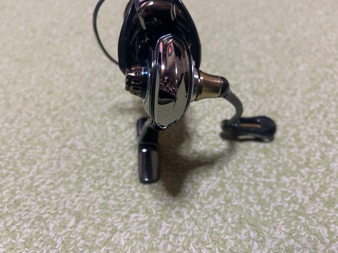 18イグジスト　LT2500S SLPスプールハンドル