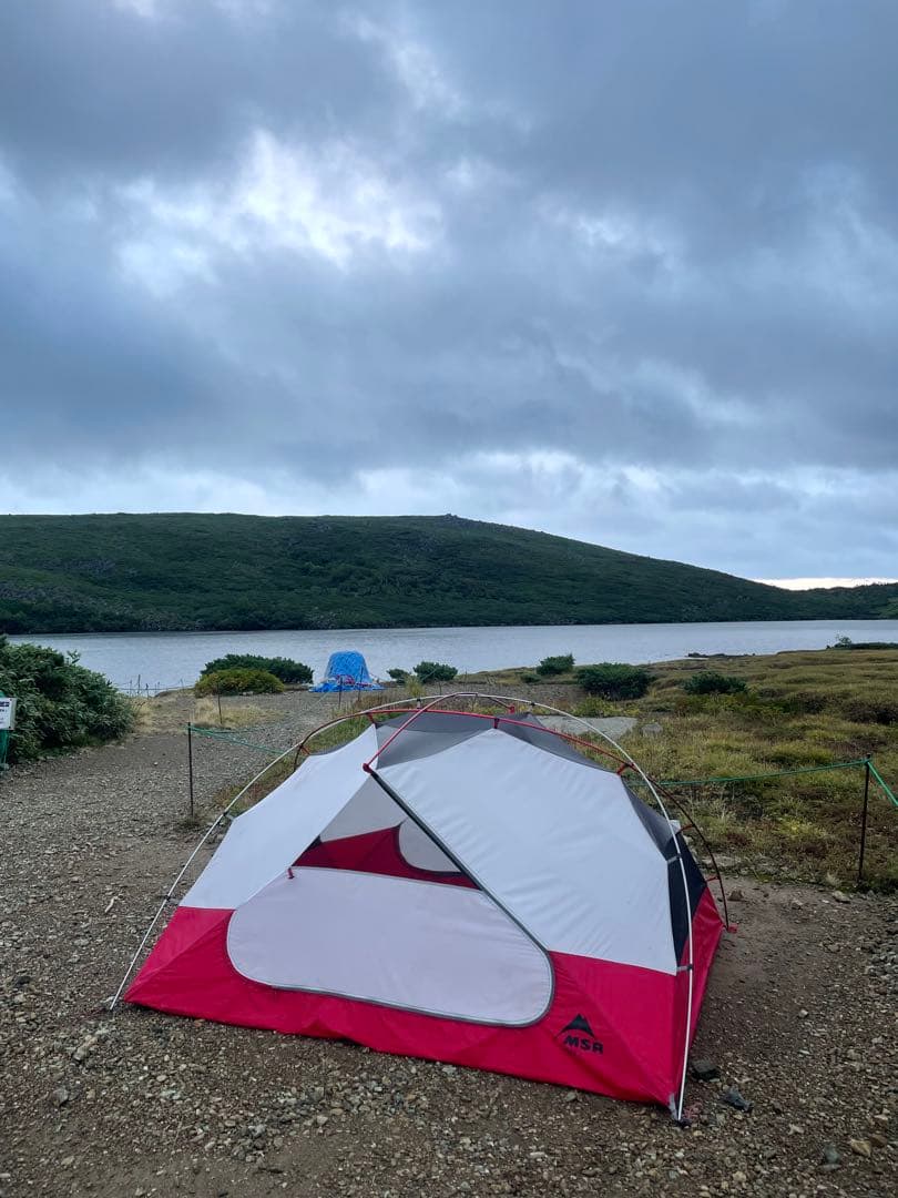 MSR ドーム型テント 3人用 ホワイト/レッド