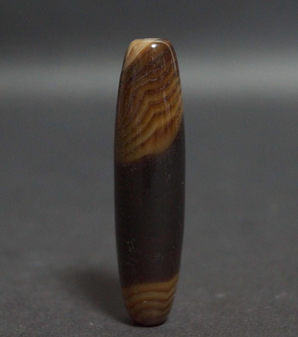 オールドチベット 古いメノウ瑪瑙 纏絲瑪瑙 大玉根付緒締玉アゲート Dziビーズ