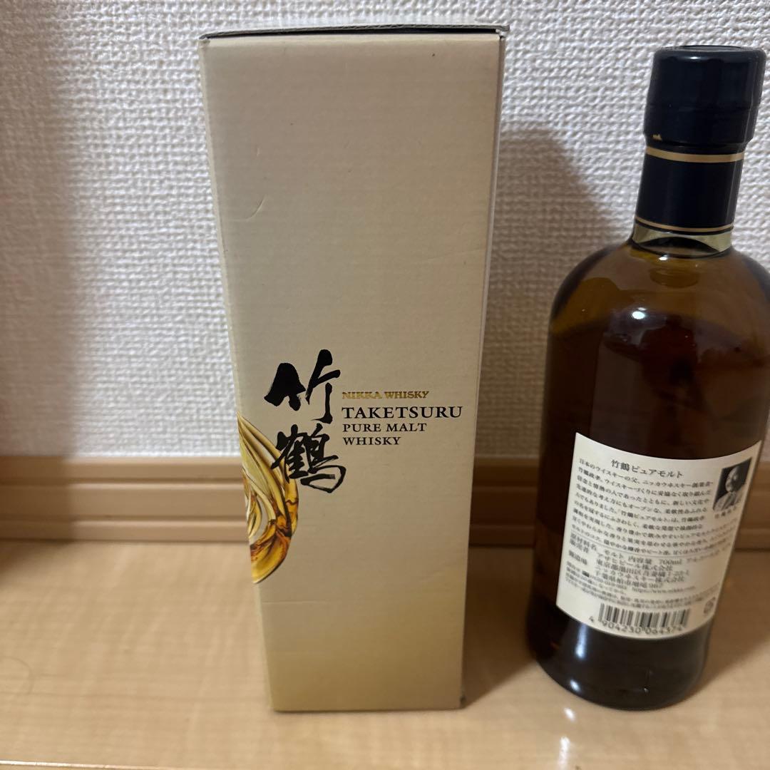 竹鶴 TAKETSURU PURE MALT WHISKY 700ml