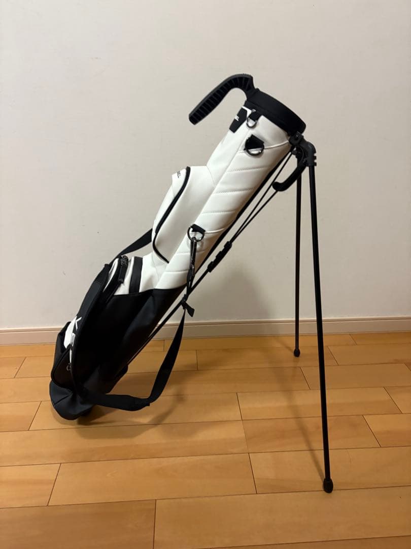 VESSELベゼル スタンドバック、ペンシルバック WH×BK