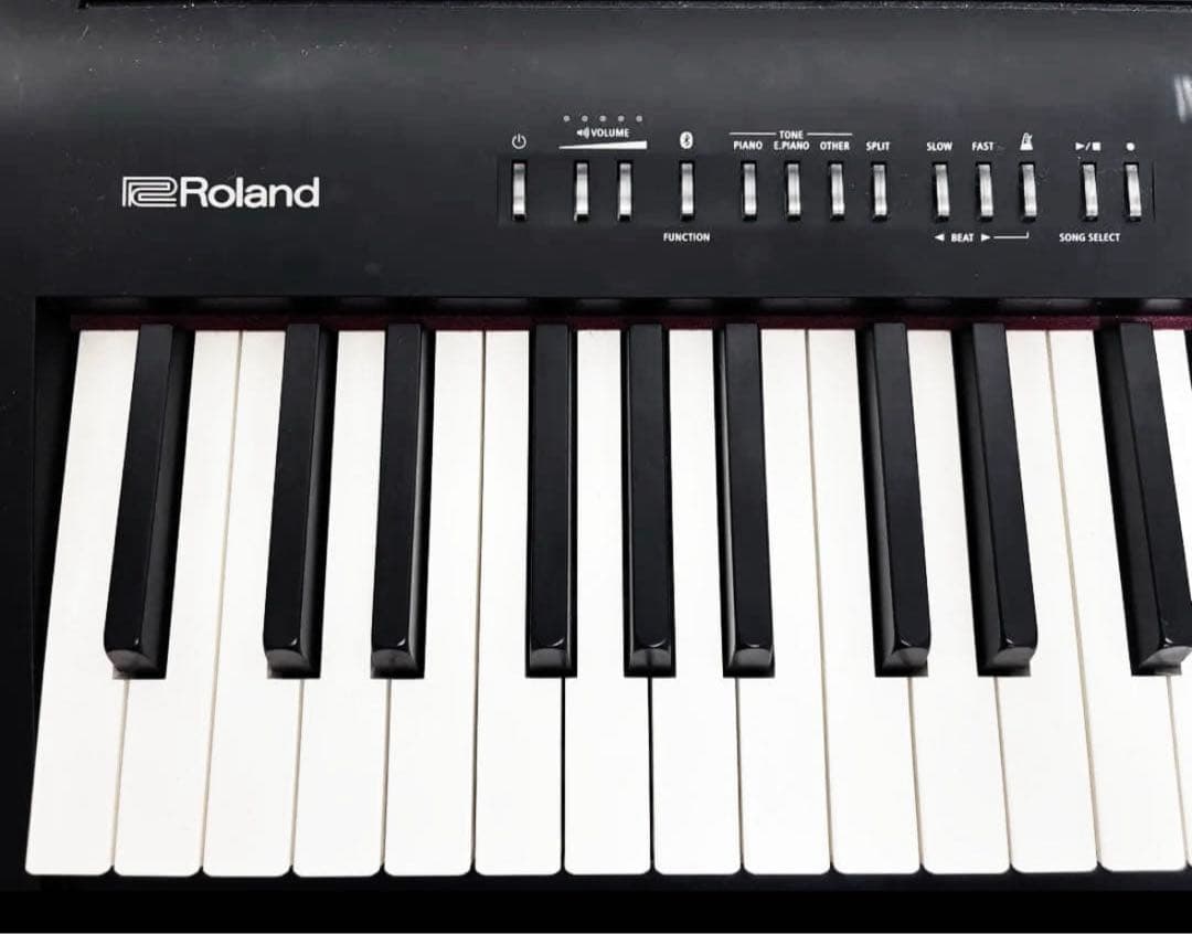 ローランド FP-30（本体、純正スタンド・ペダル）