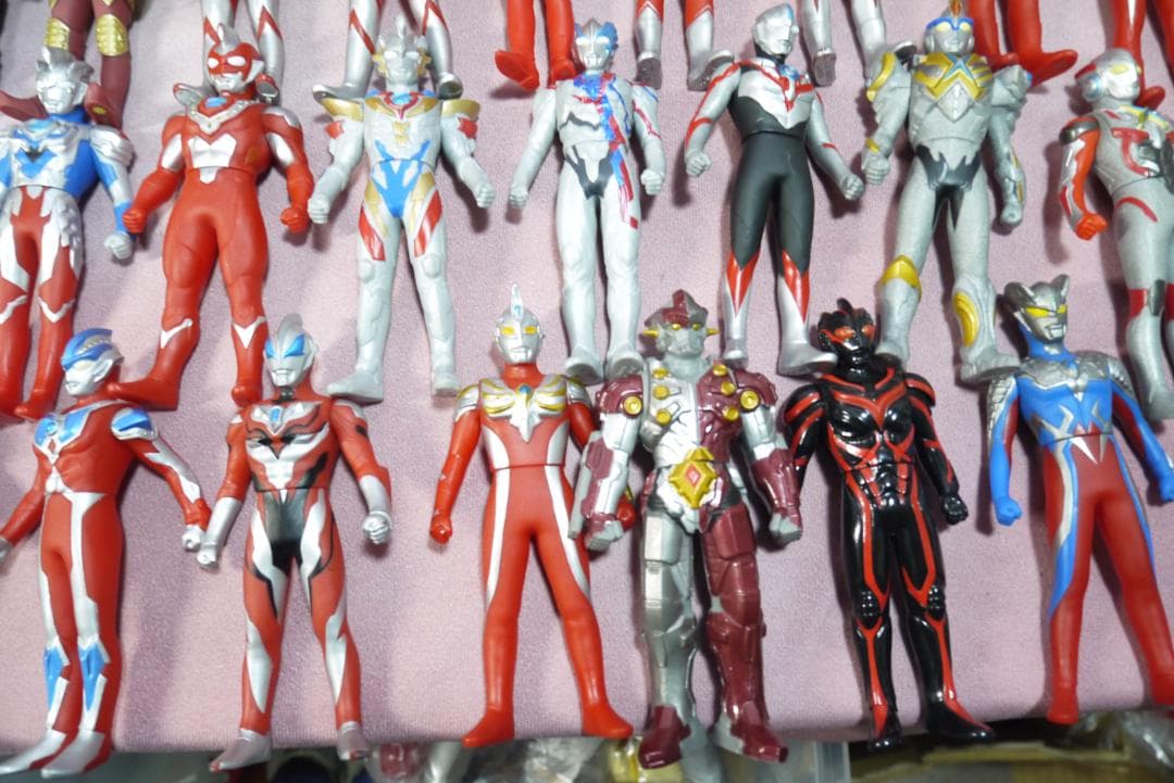 ウルトラヒーローシリーズ500　ウルトラ怪獣シリーズ500　ソフビ97体