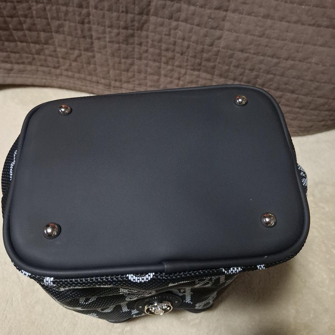 新品。マーク&ロナ　カートバック