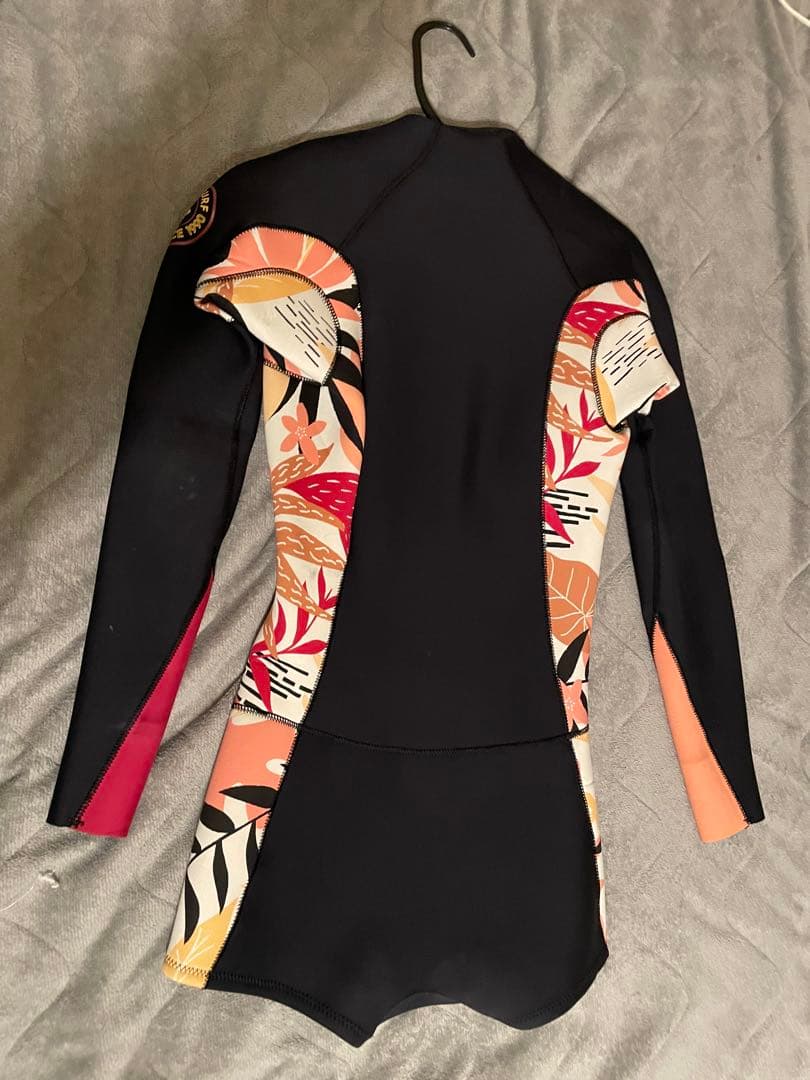 ROXY Pop Surf ロングスリーブスプリングウェットスーツ