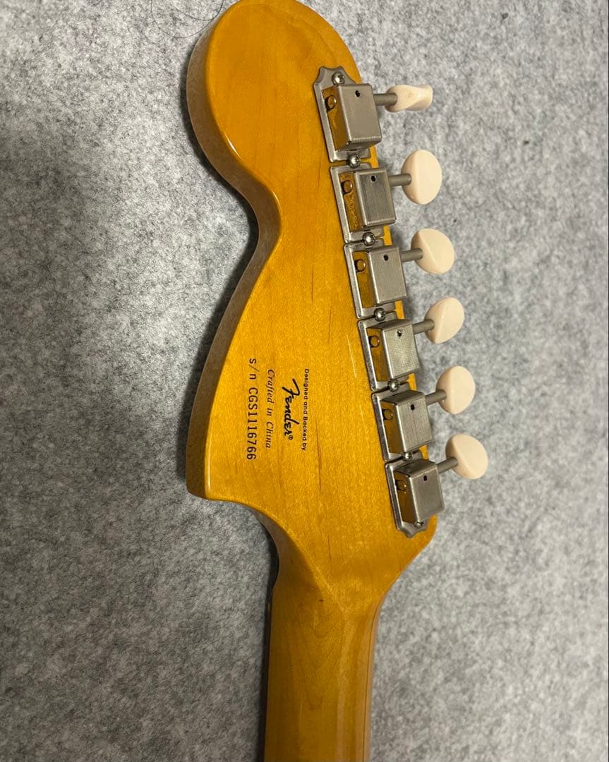 Squier Classic Vibe FSR ムスタング フェスタレッド