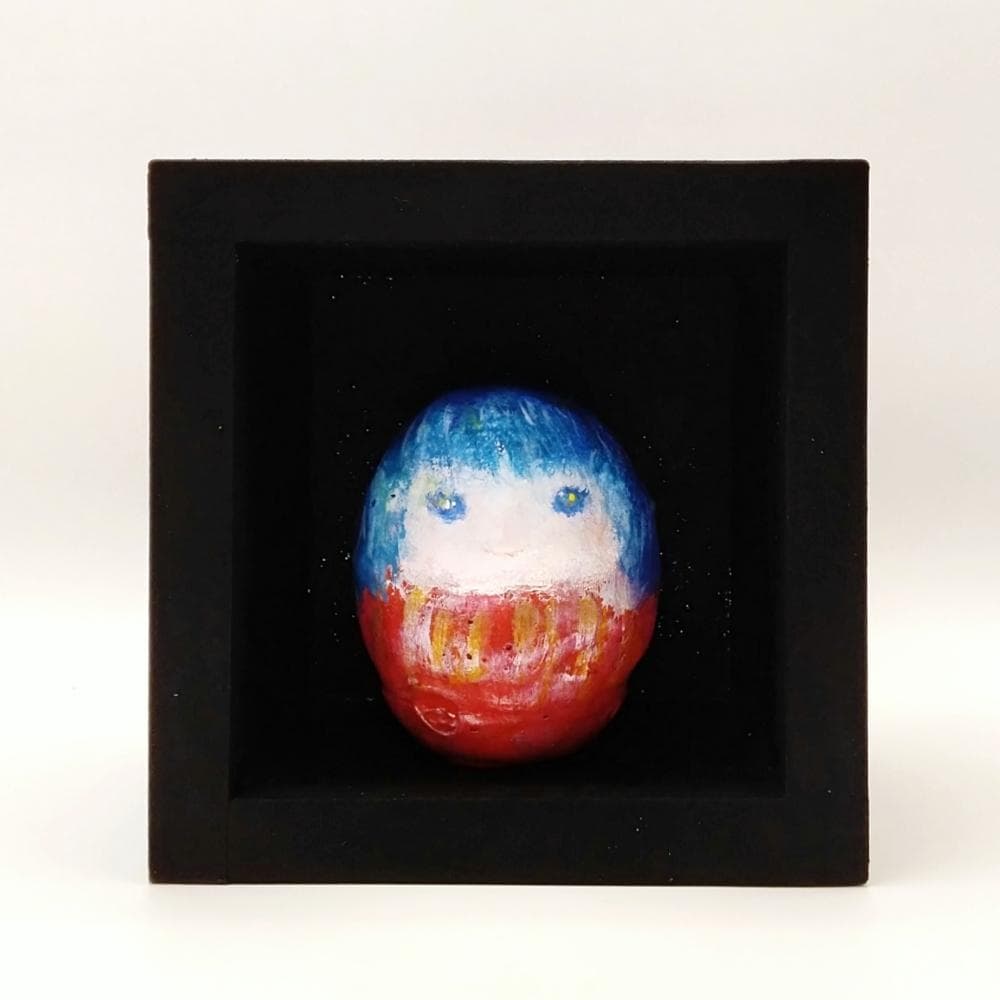 内野隆文　だるま姫　彫刻　オブジェ　古いダルマ・一合枡・アクリル　現代アート