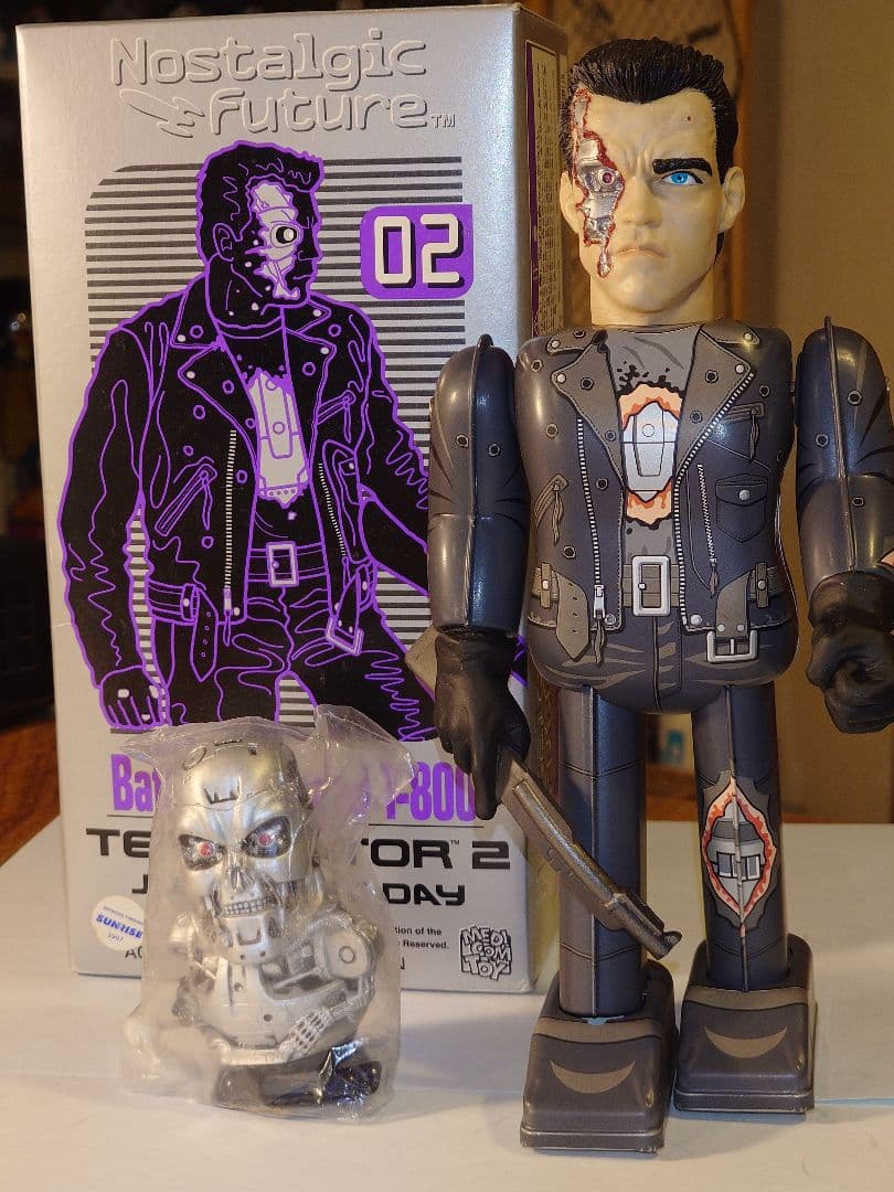 メディコムトイ ターミネー T-800 ブリキのゼンマイ歩行フィギュア　開封済み