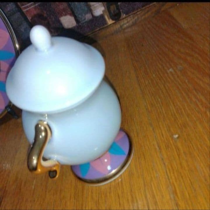 美少女と野獣　ポット夫人　チップ　皿　スプーン　フォーク