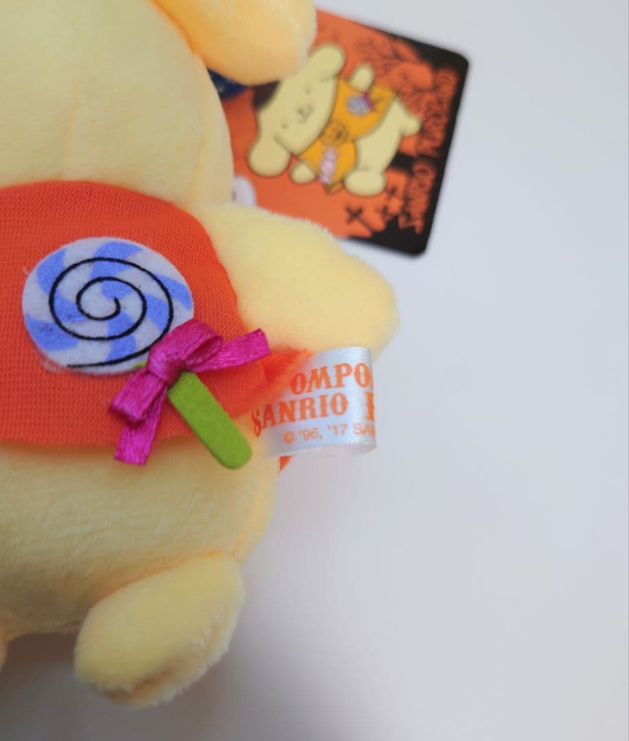 ポムポムプリン　ぬいぐるみ　マスコット　バッジ