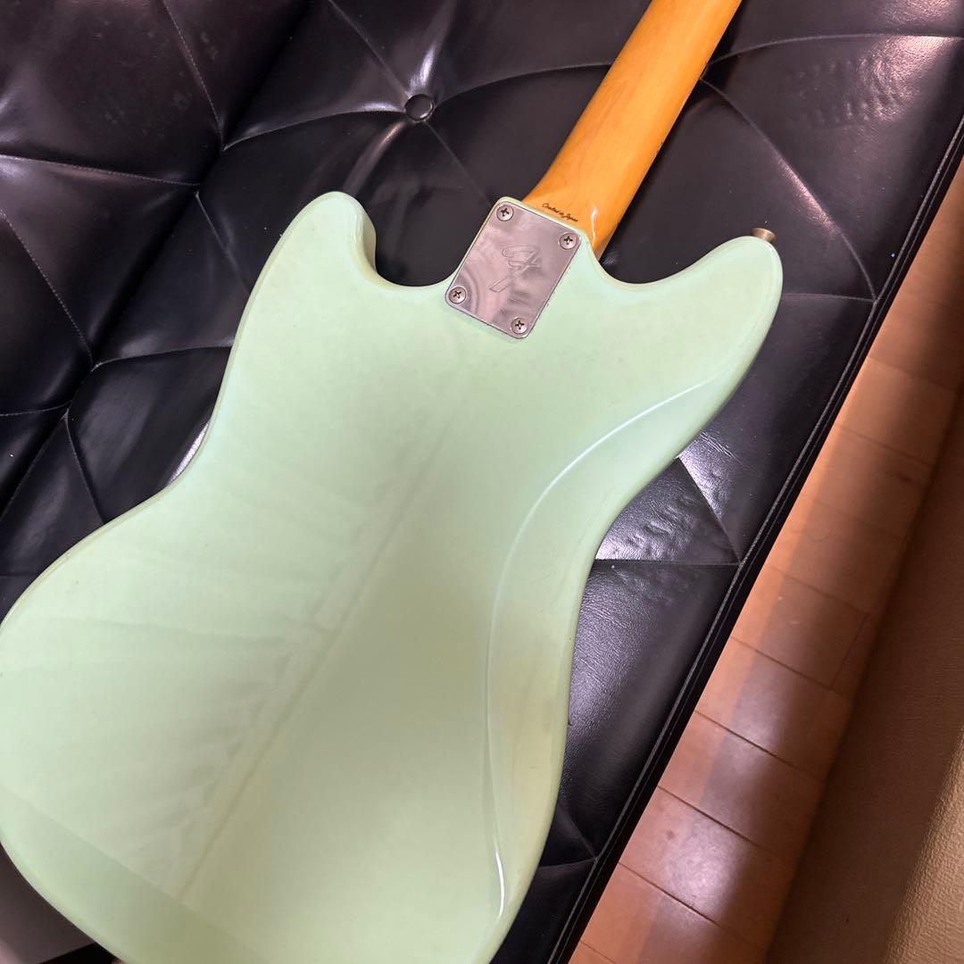 ギター Fender Mustang