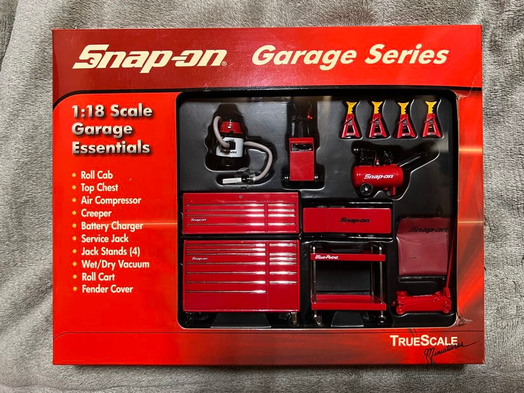 絶版1/18メルセデスベンツSLK55 brabus/AMG (ホットワークス)