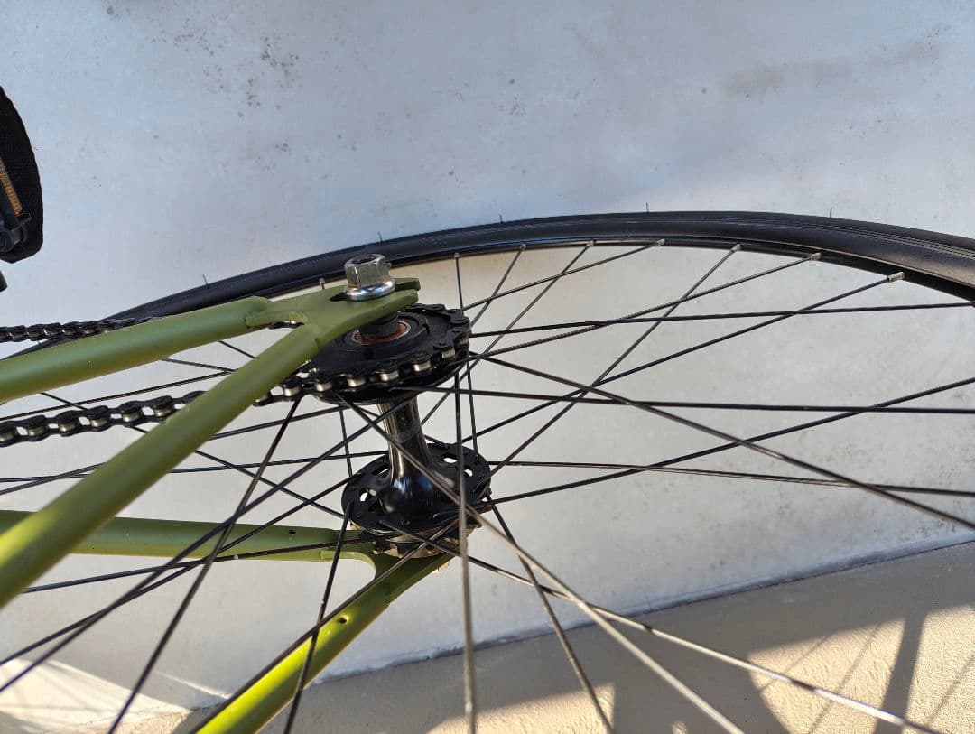 フジ　フェザー　マットカーキー