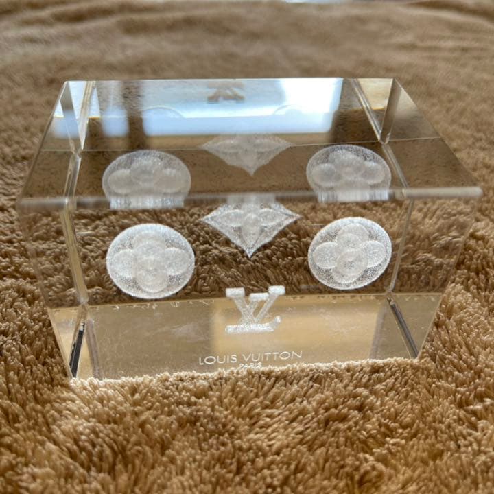 非売品　ルイ・ヴィトン ノベルティ品 ペーパーウエイト