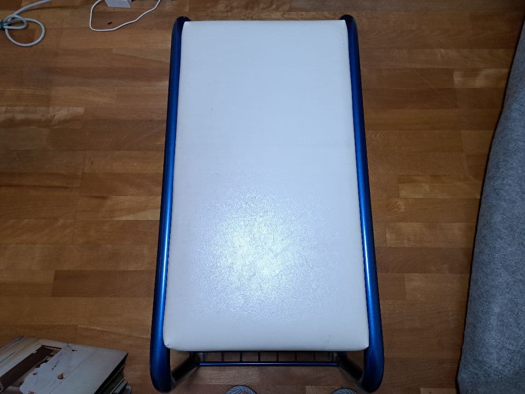 パイプチェアー