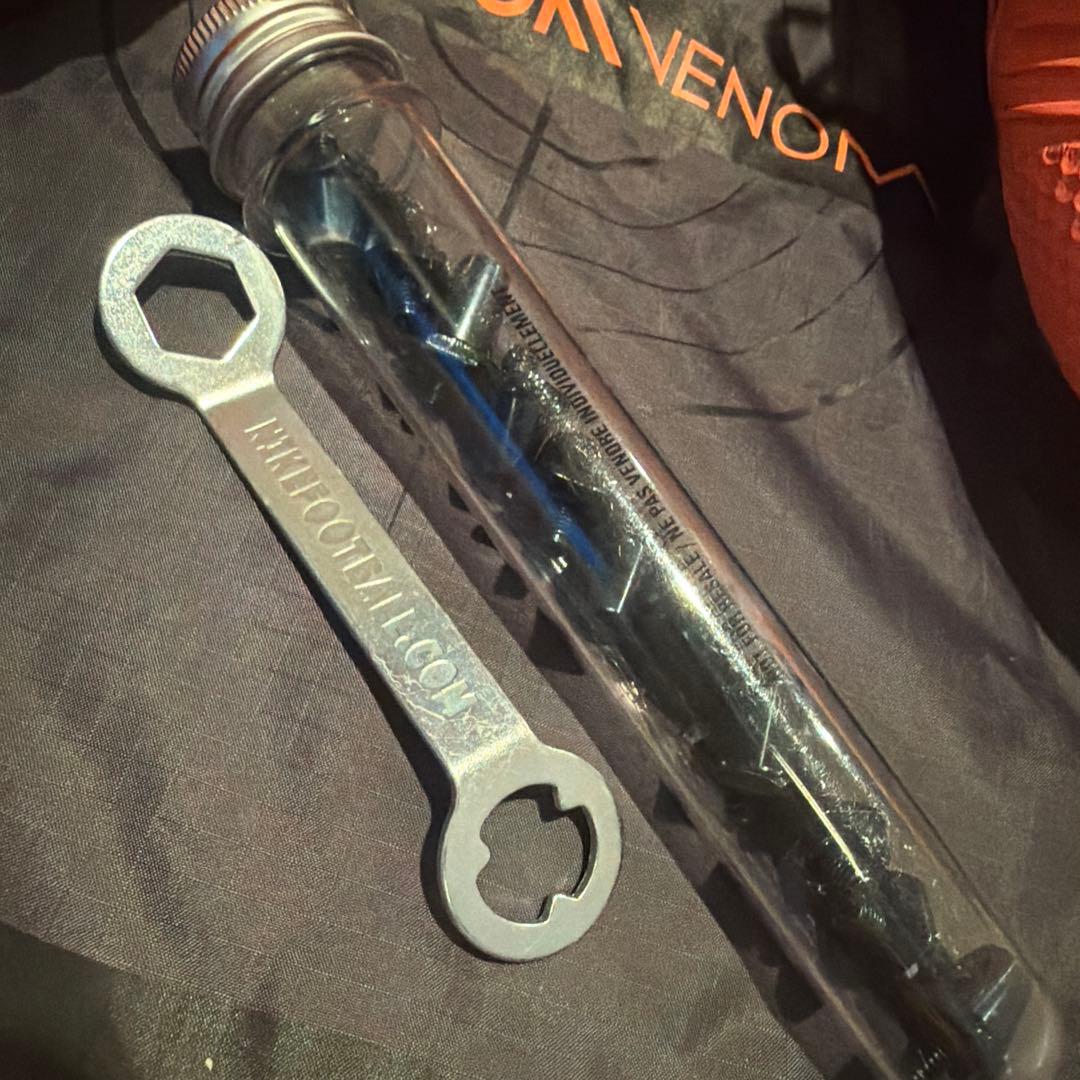 NIKE ファントムヴェノム　SG ACC サッカースパイク