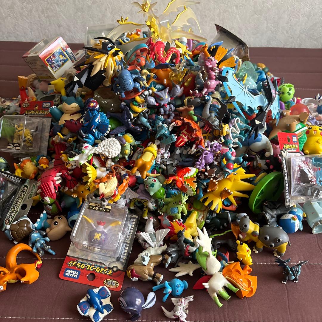 モンコレ　超大量　ポケモン　フィギュア　グッズ　853個以上　クリア　指人形