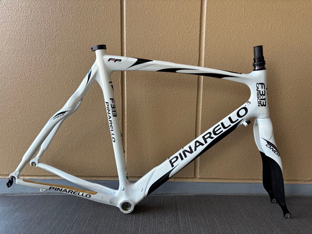 PINARELLO F3:13 CARBON BB無しフレームセット