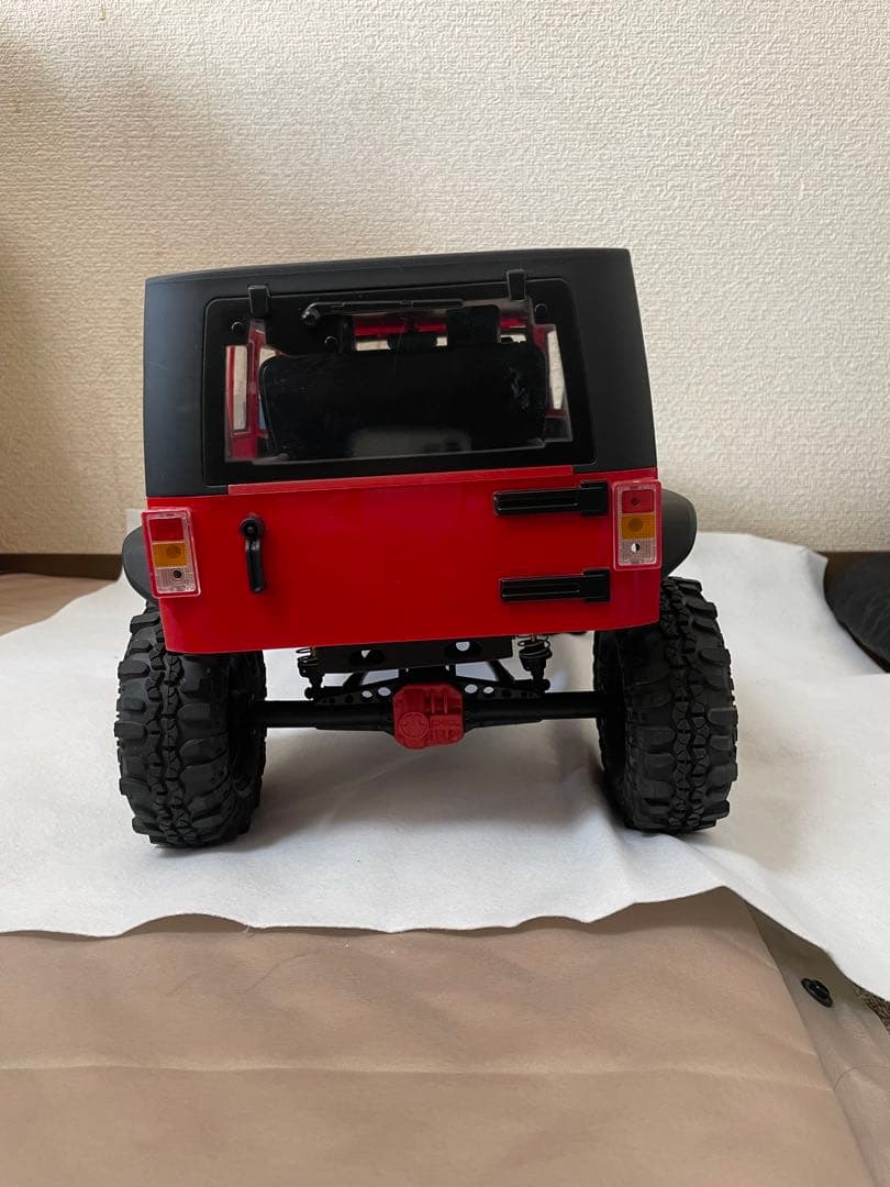 ２９３　axial (アキシャル)1/10サイズ　ラジコン